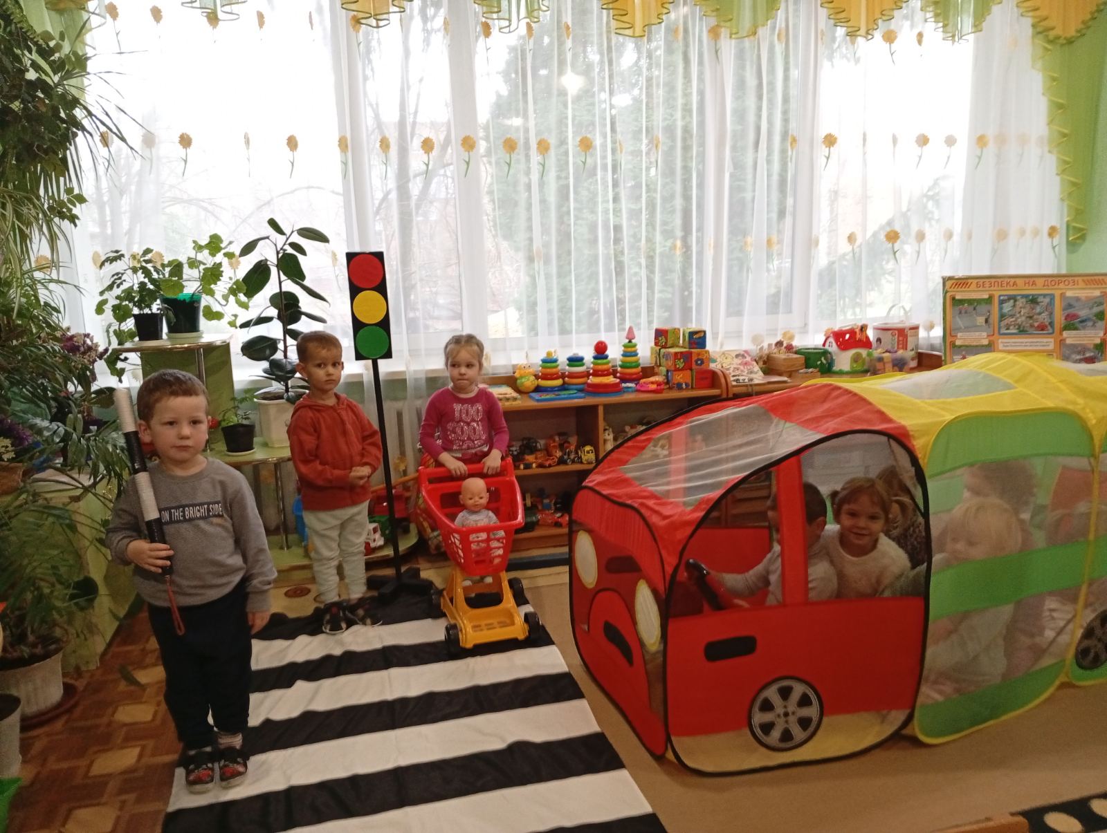 Фото без опису