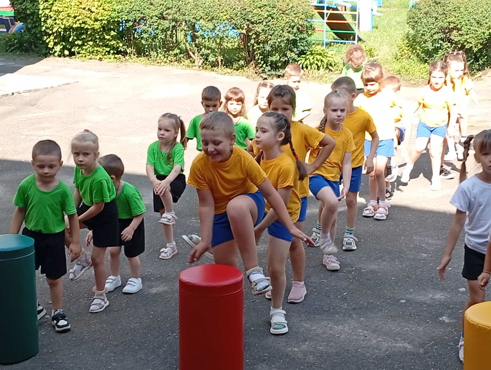 Фото без опису