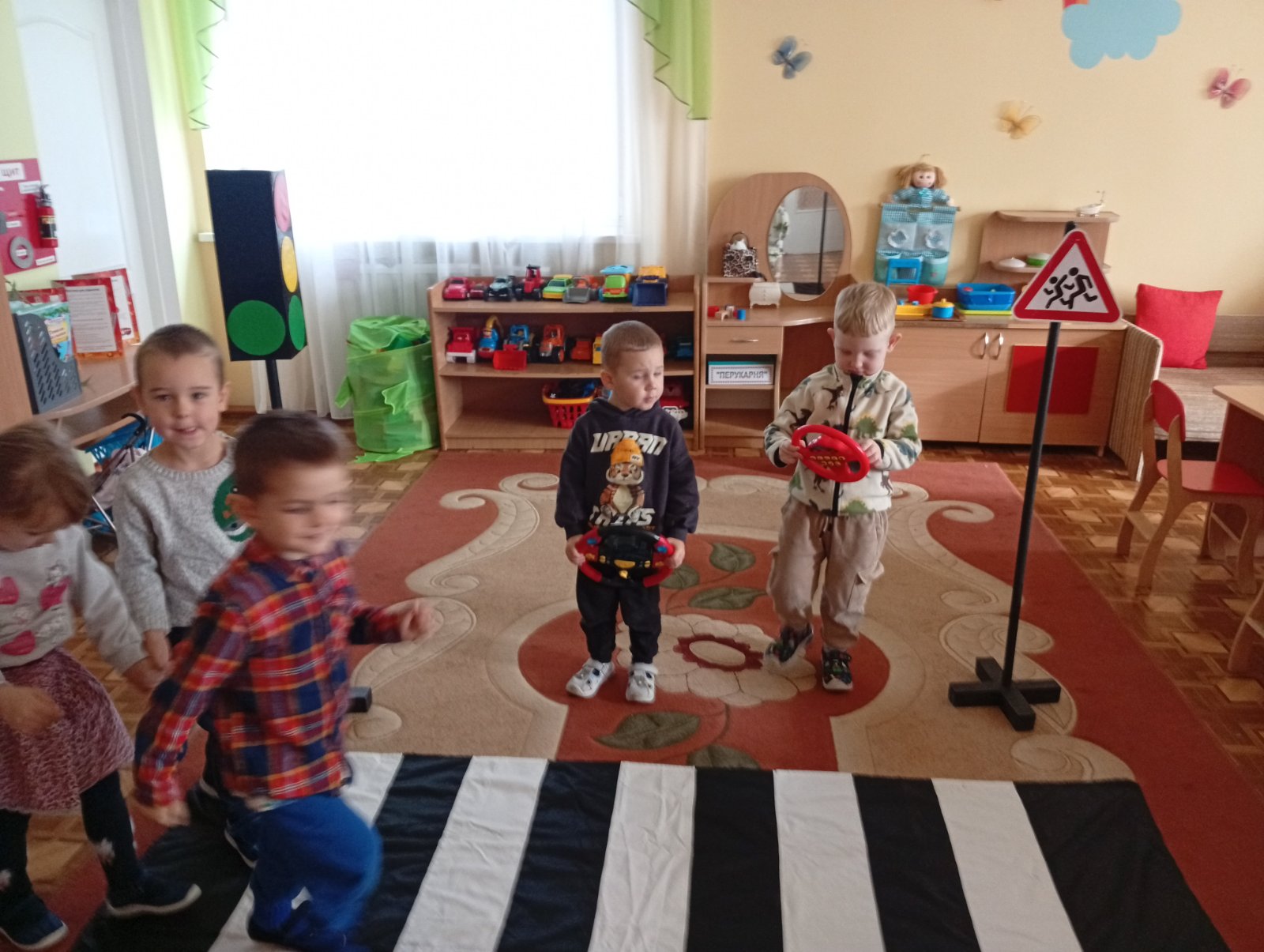 Фото без опису