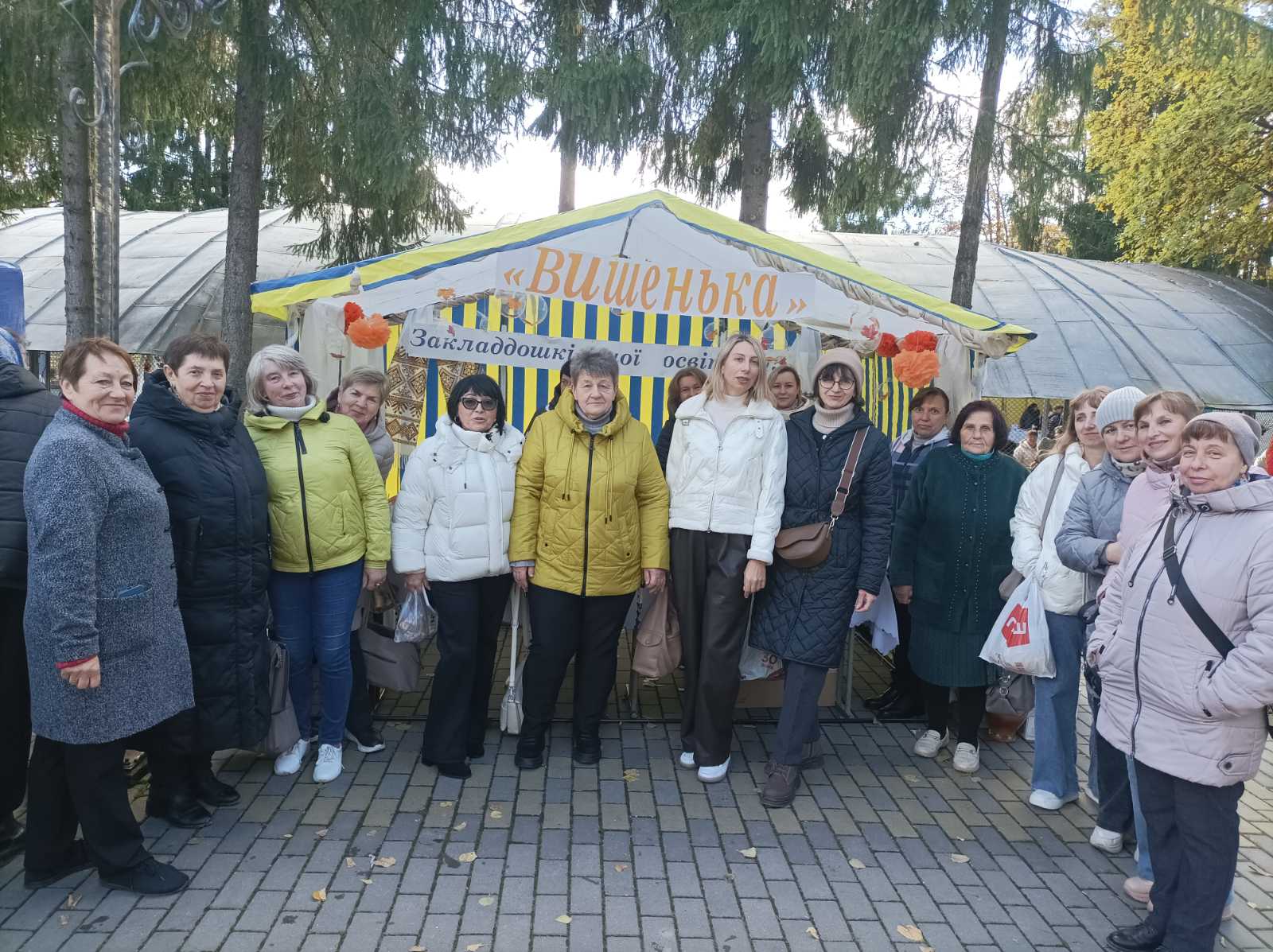 Фото без опису