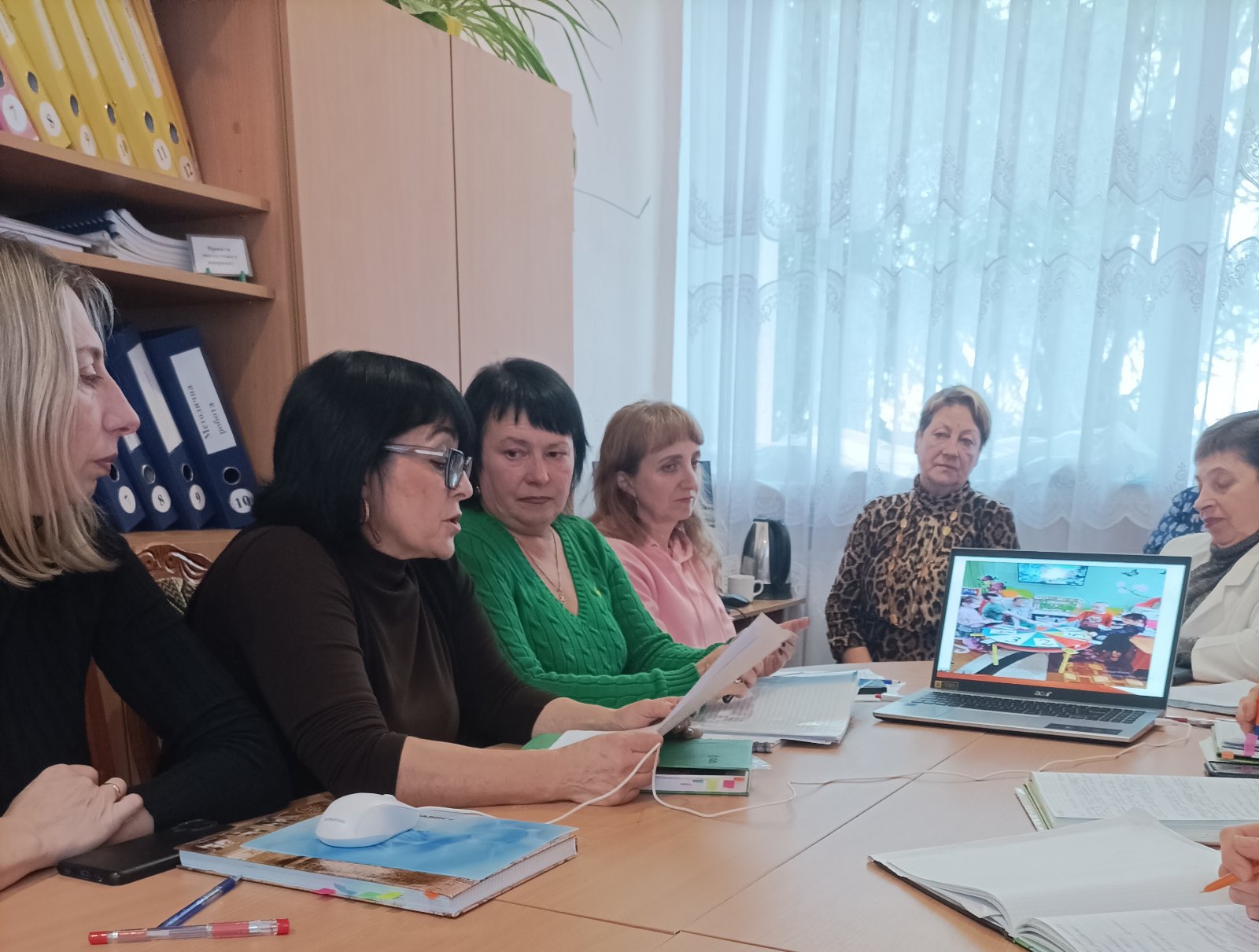 Фото без опису