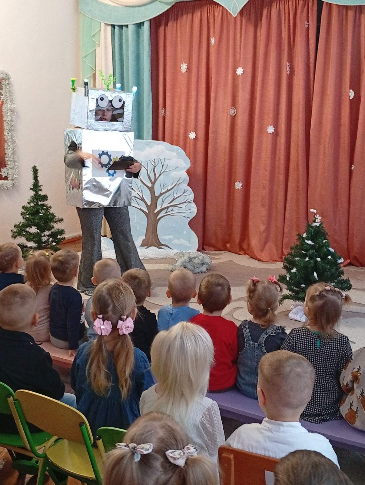 Фото без опису