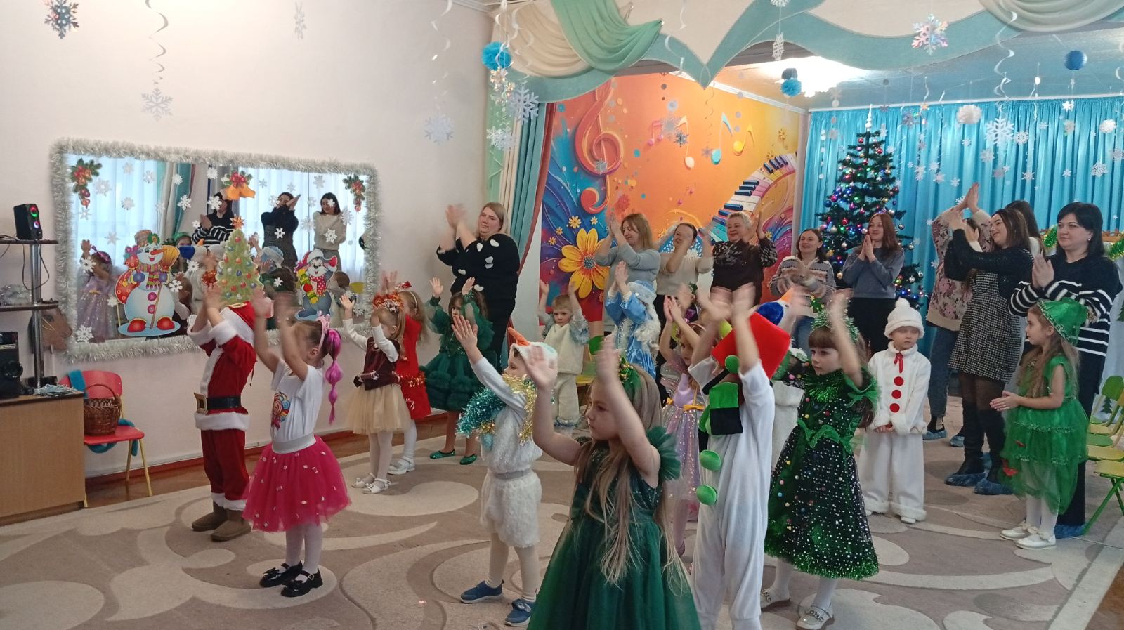 Фото без опису