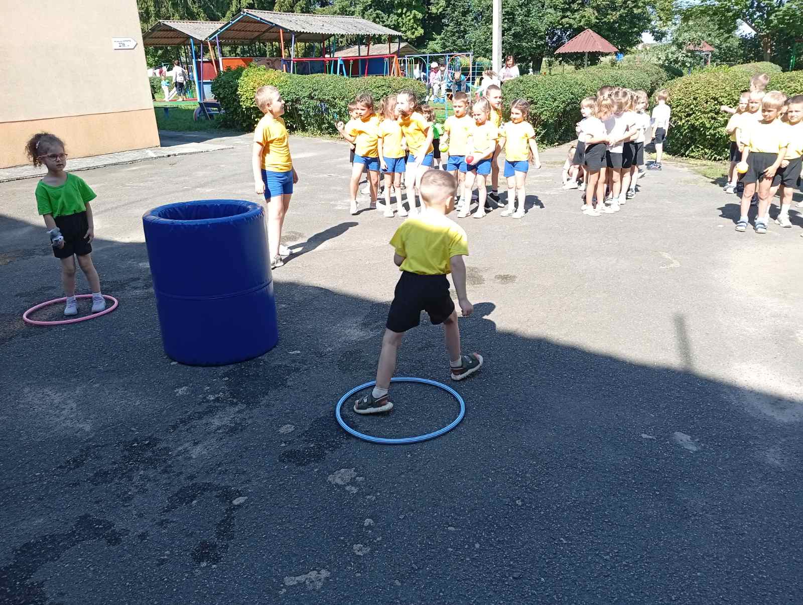 Фото без опису