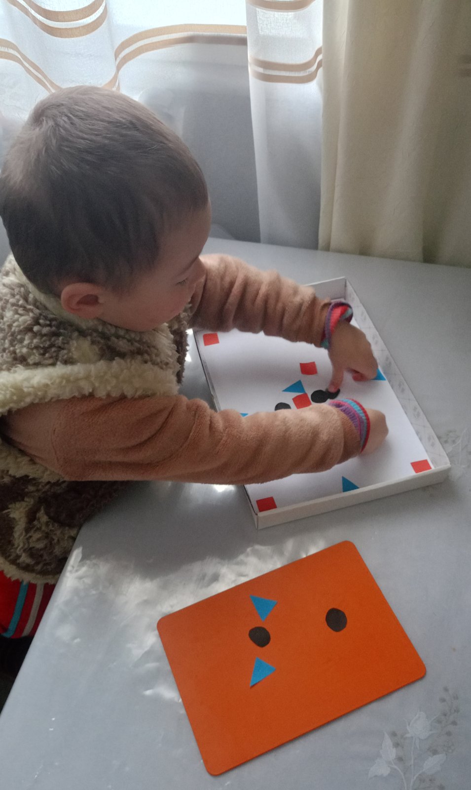 Фото без опису