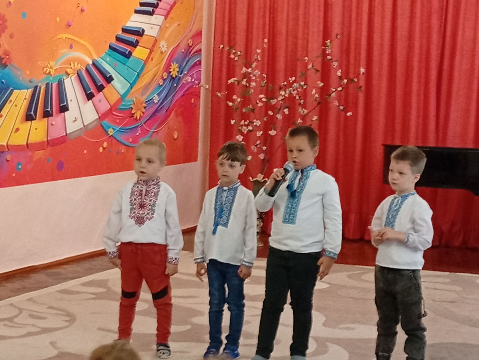 Фото без опису