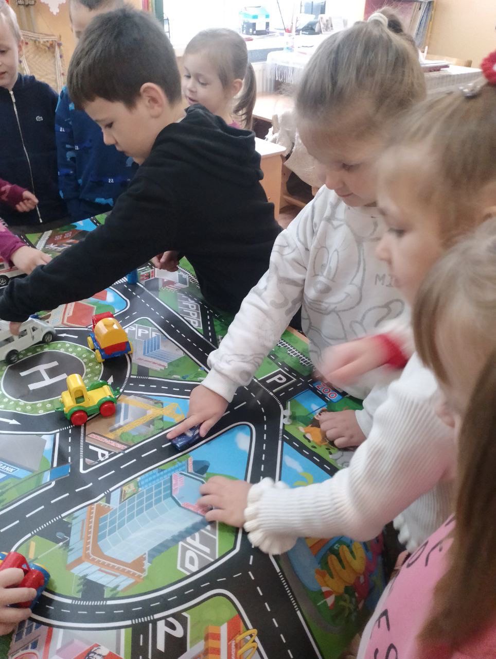 Фото без опису