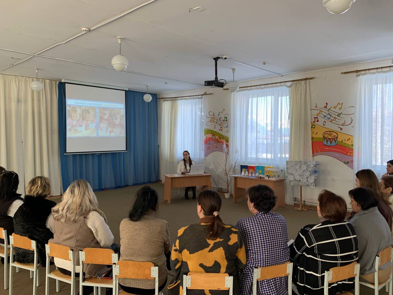 Фото без опису