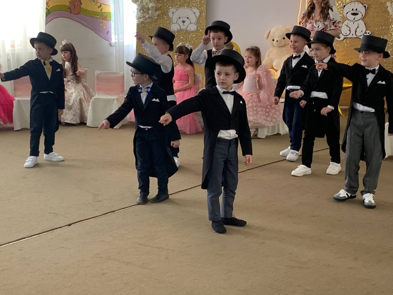 Фото без опису