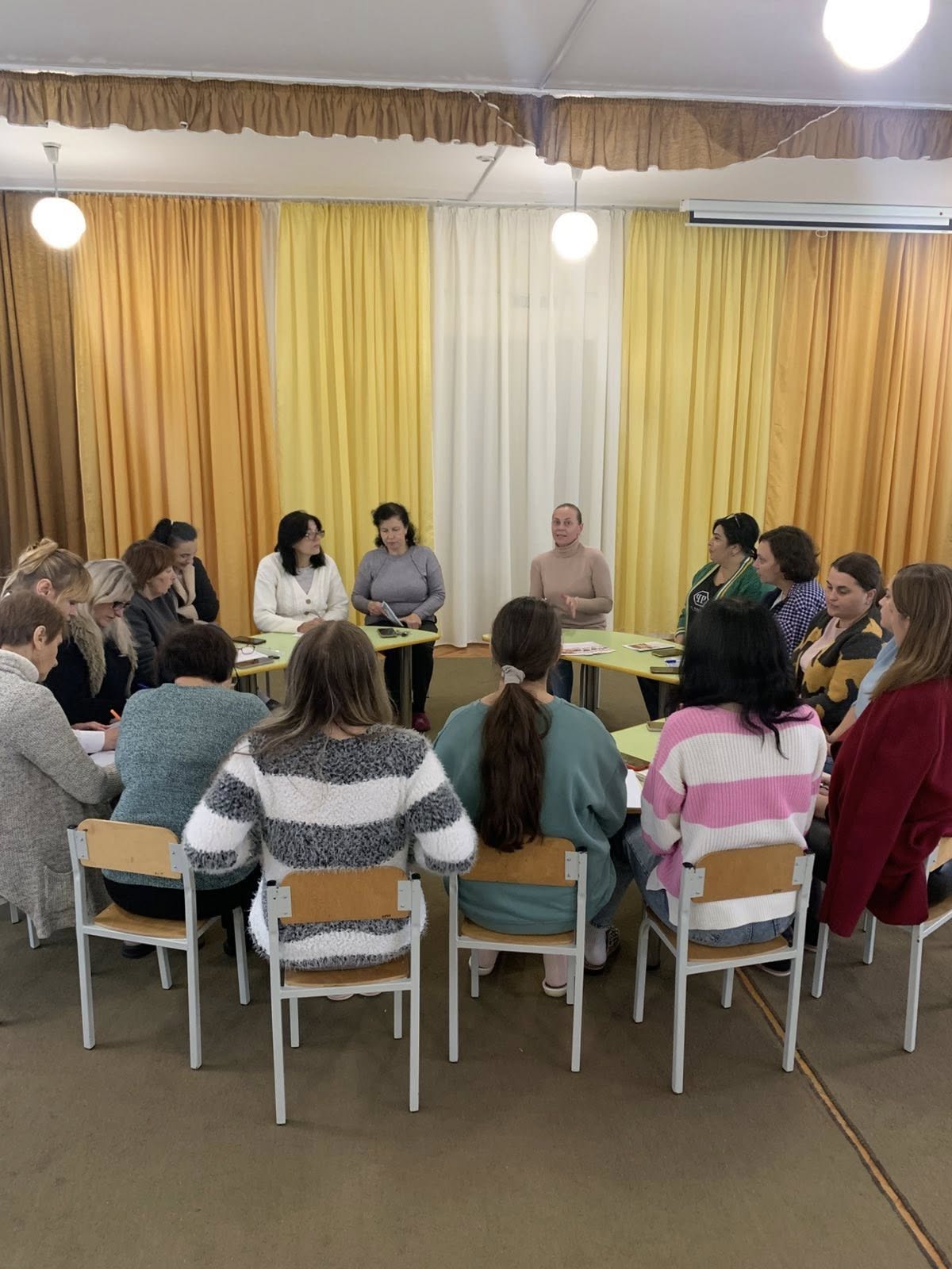 Фото без опису