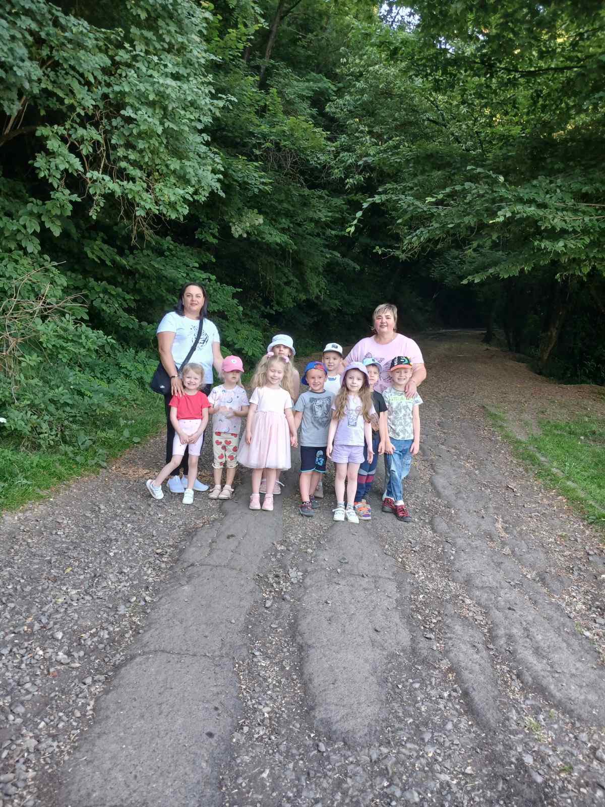 Фото без опису