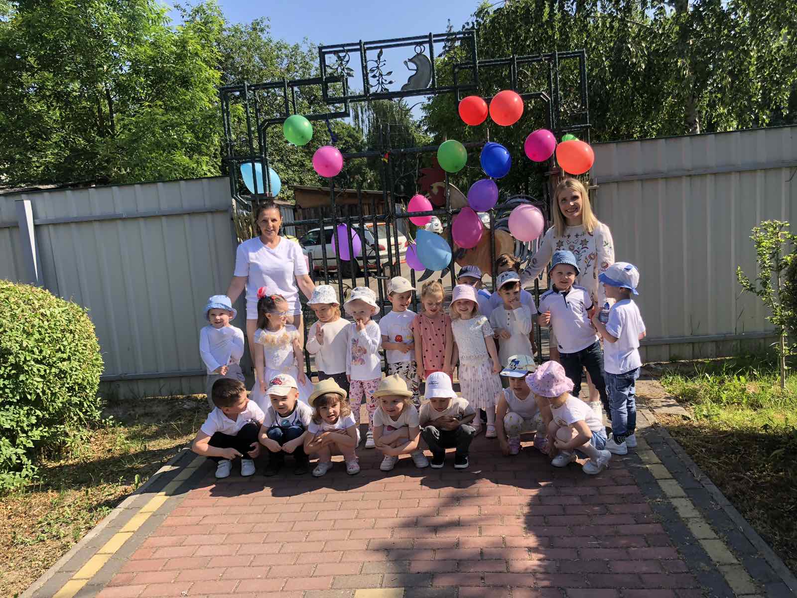 Фото без опису