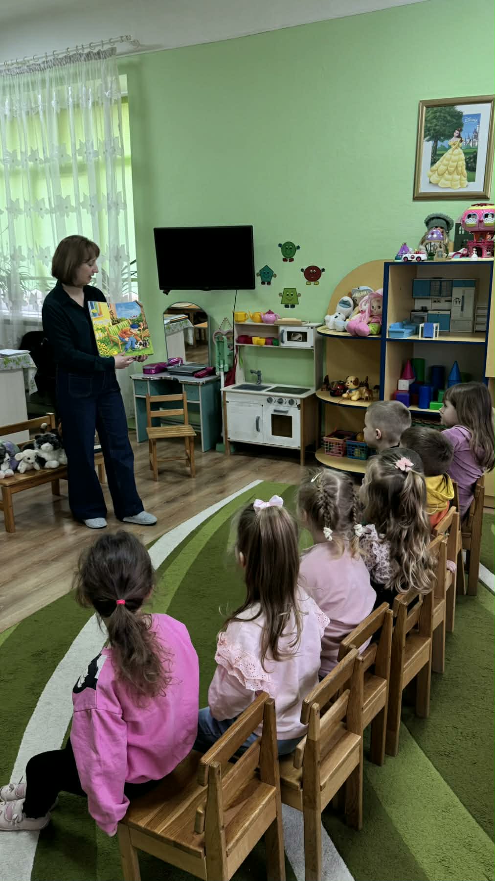 Фото без опису