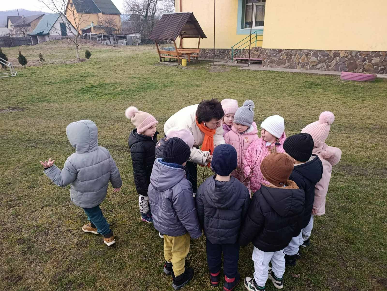 Фото без опису