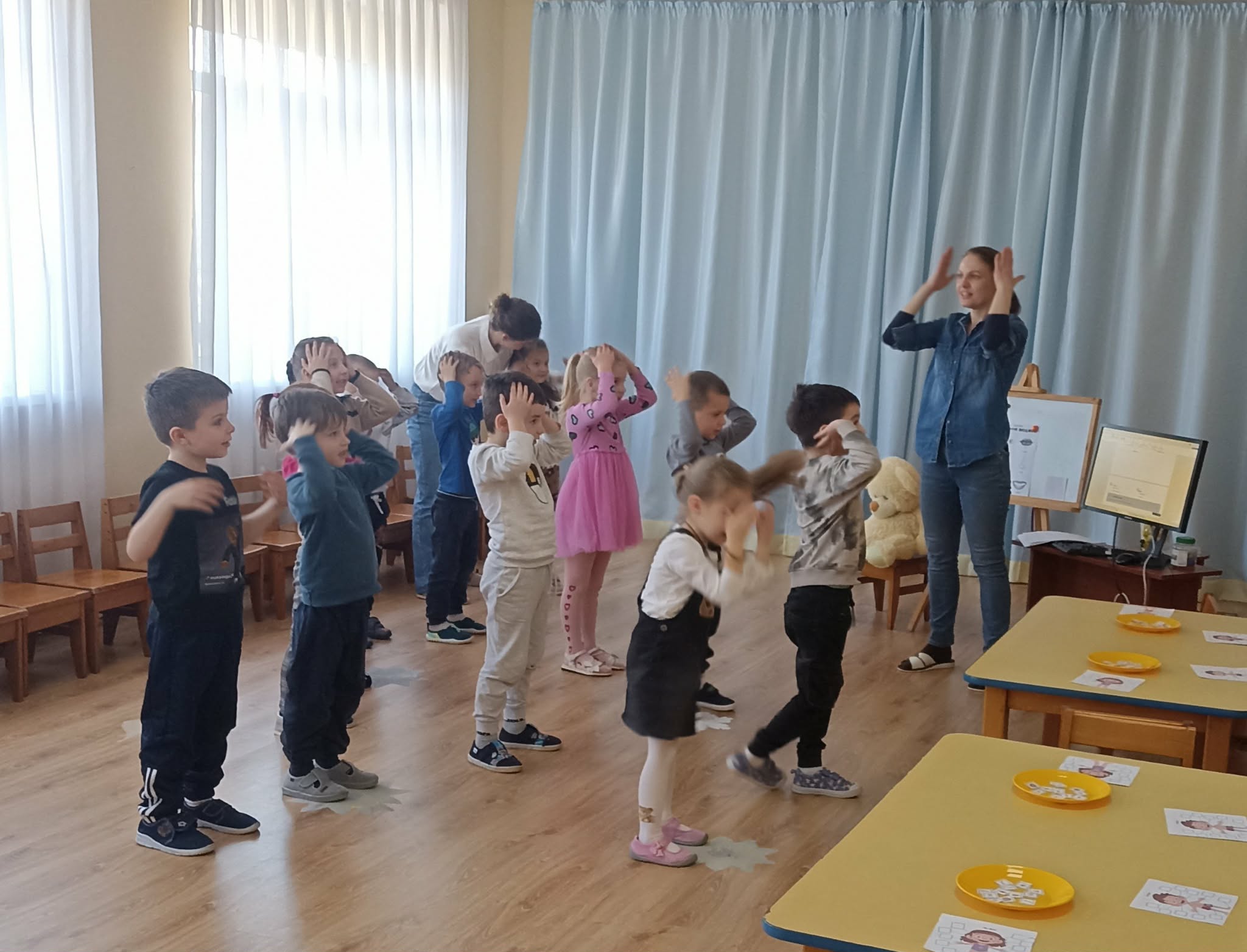 Фото без опису