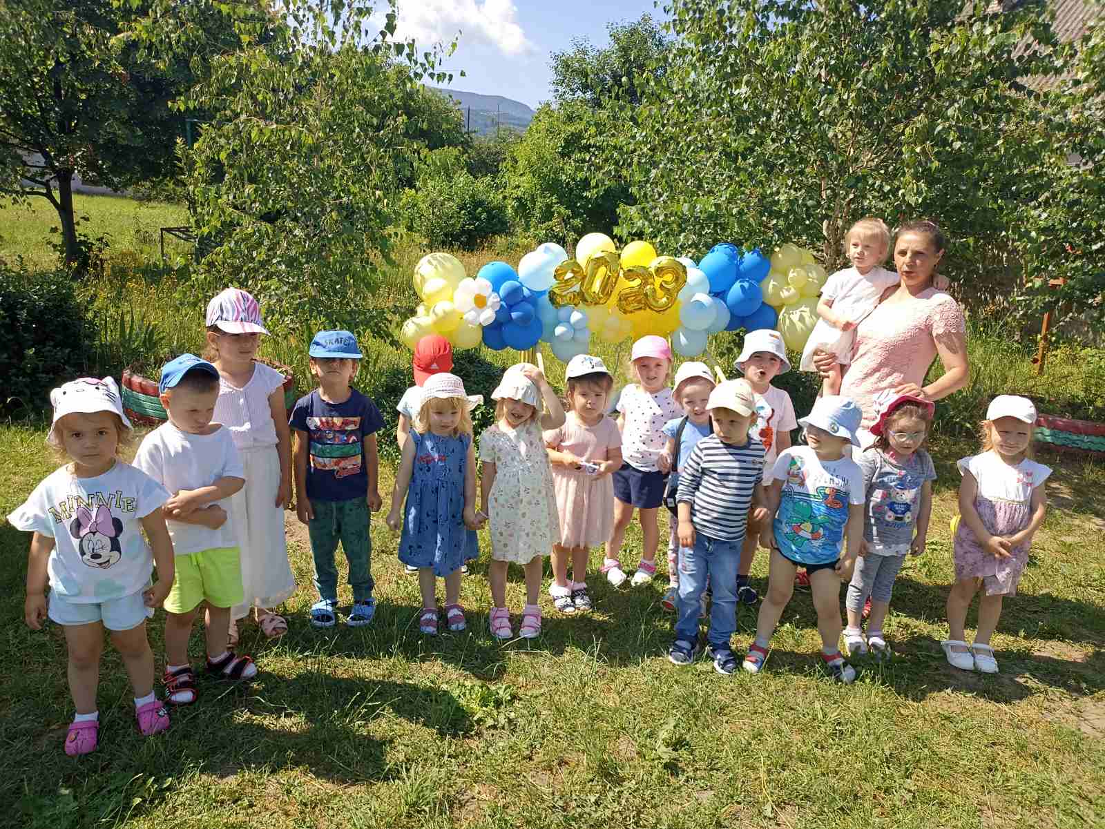 Фото без опису