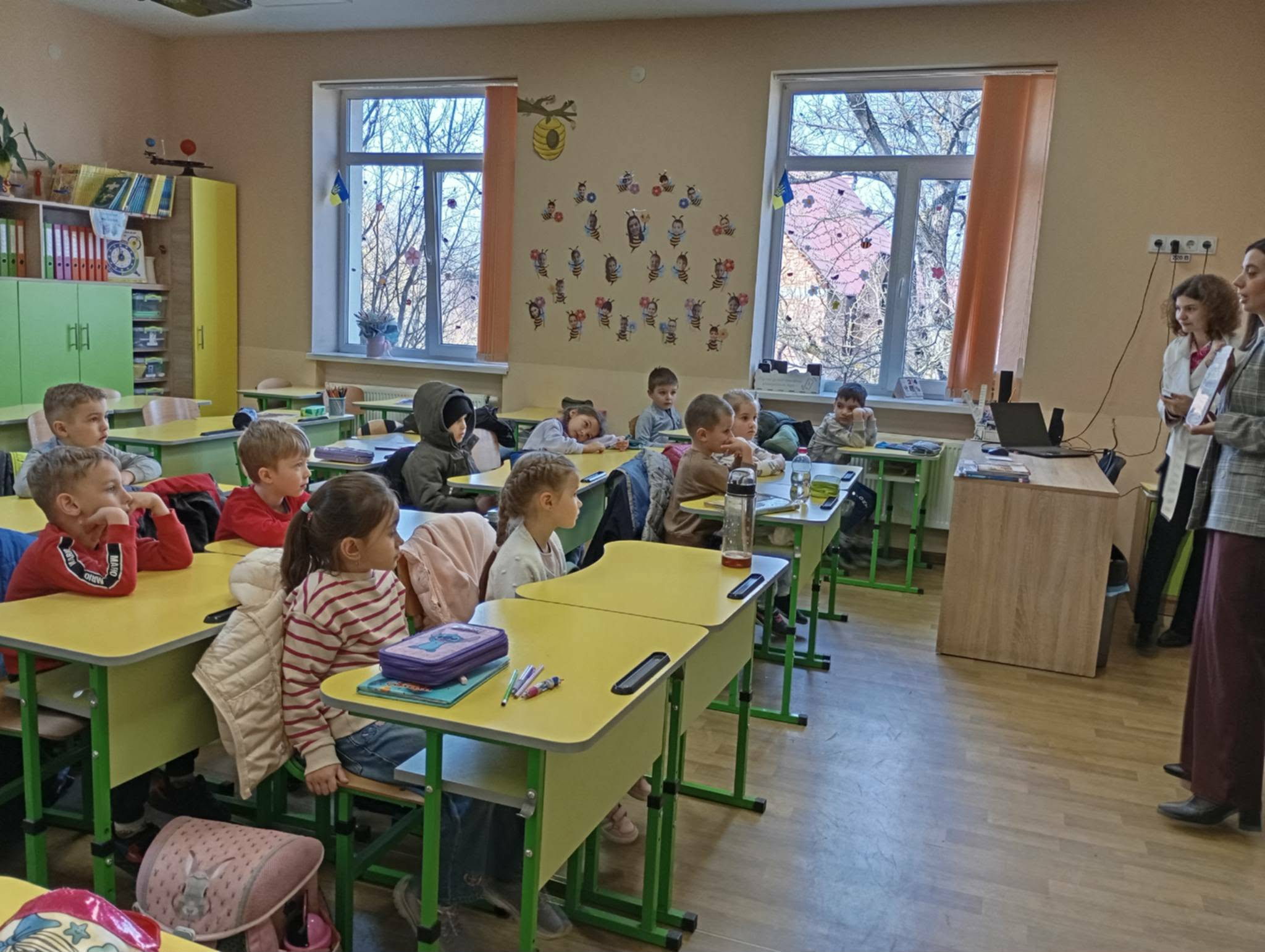Фото без опису