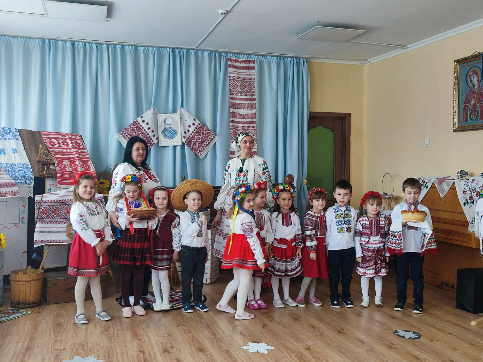 Фото без опису