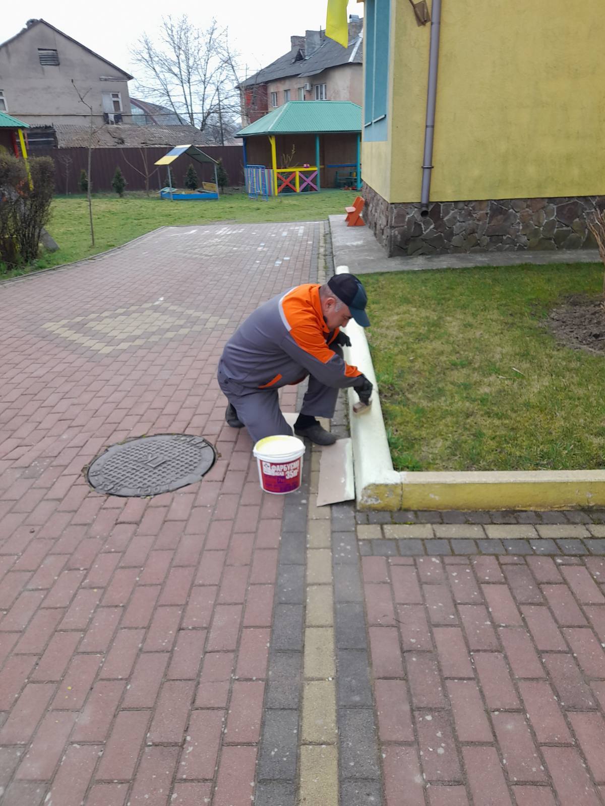 Фото без опису