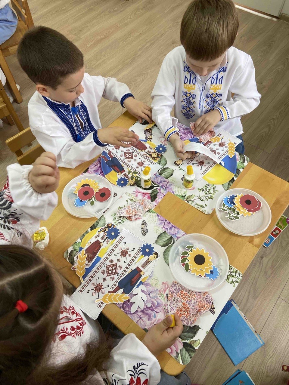 Фото без опису