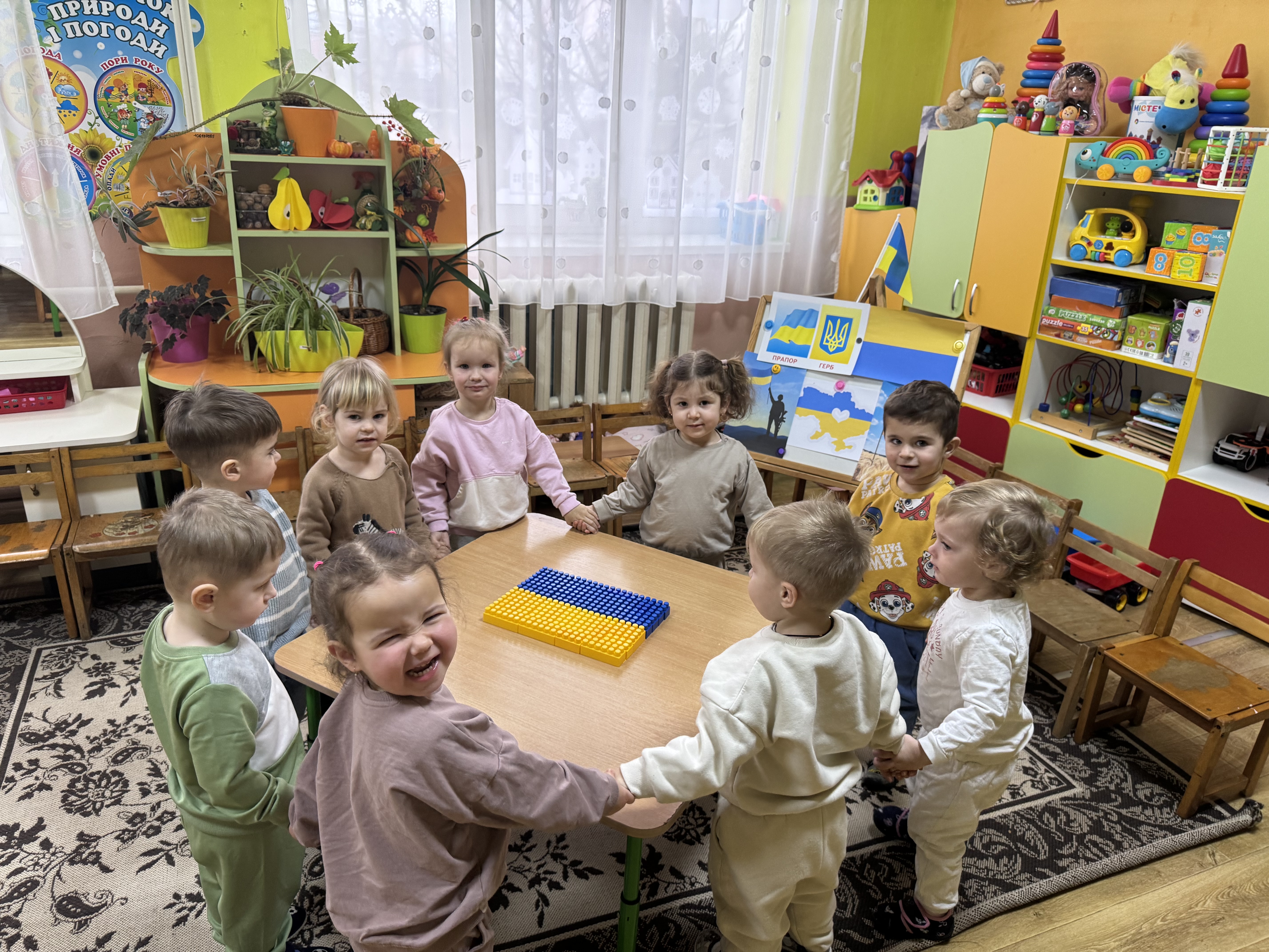 Фото без опису
