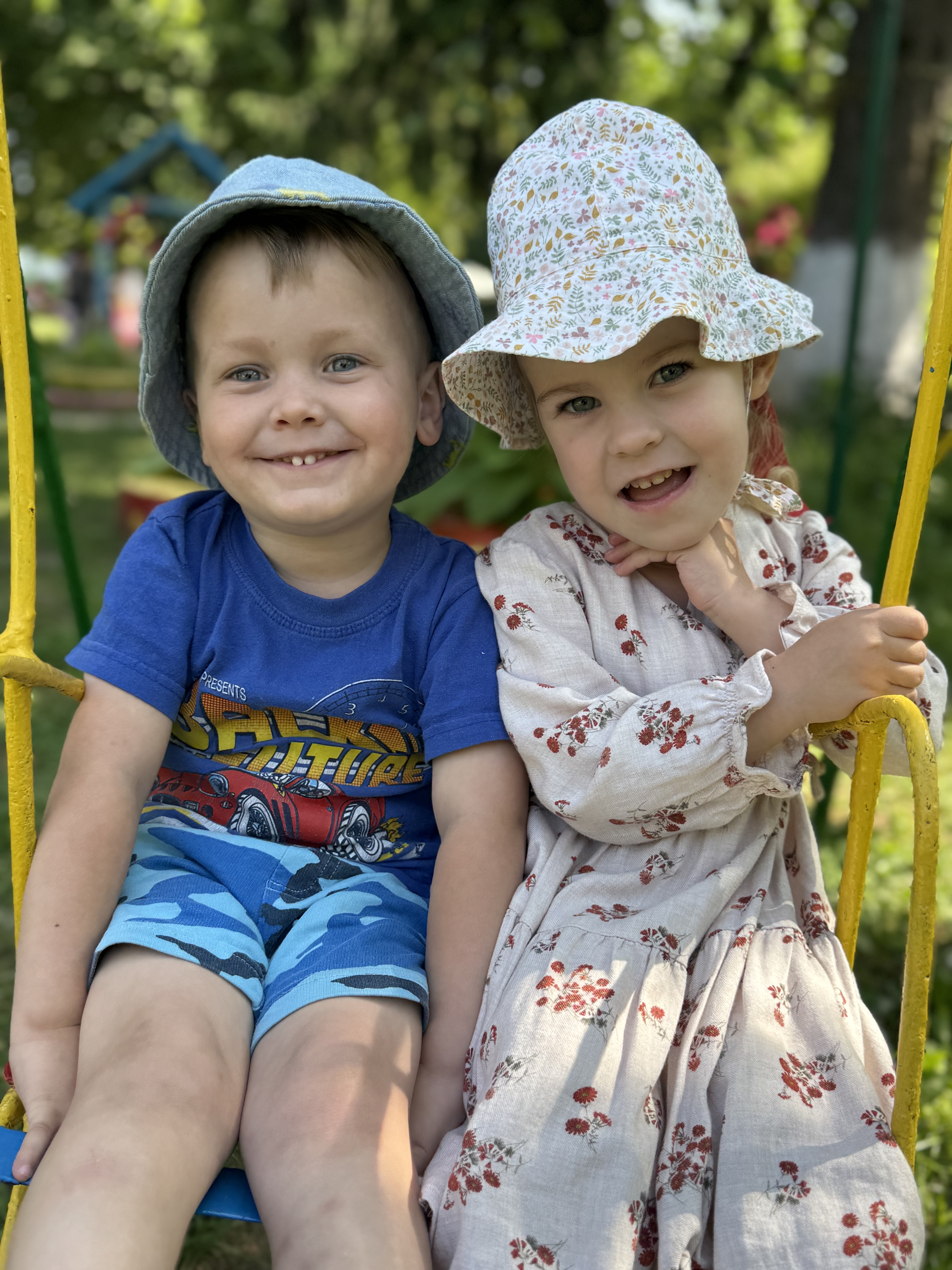 Фото без опису