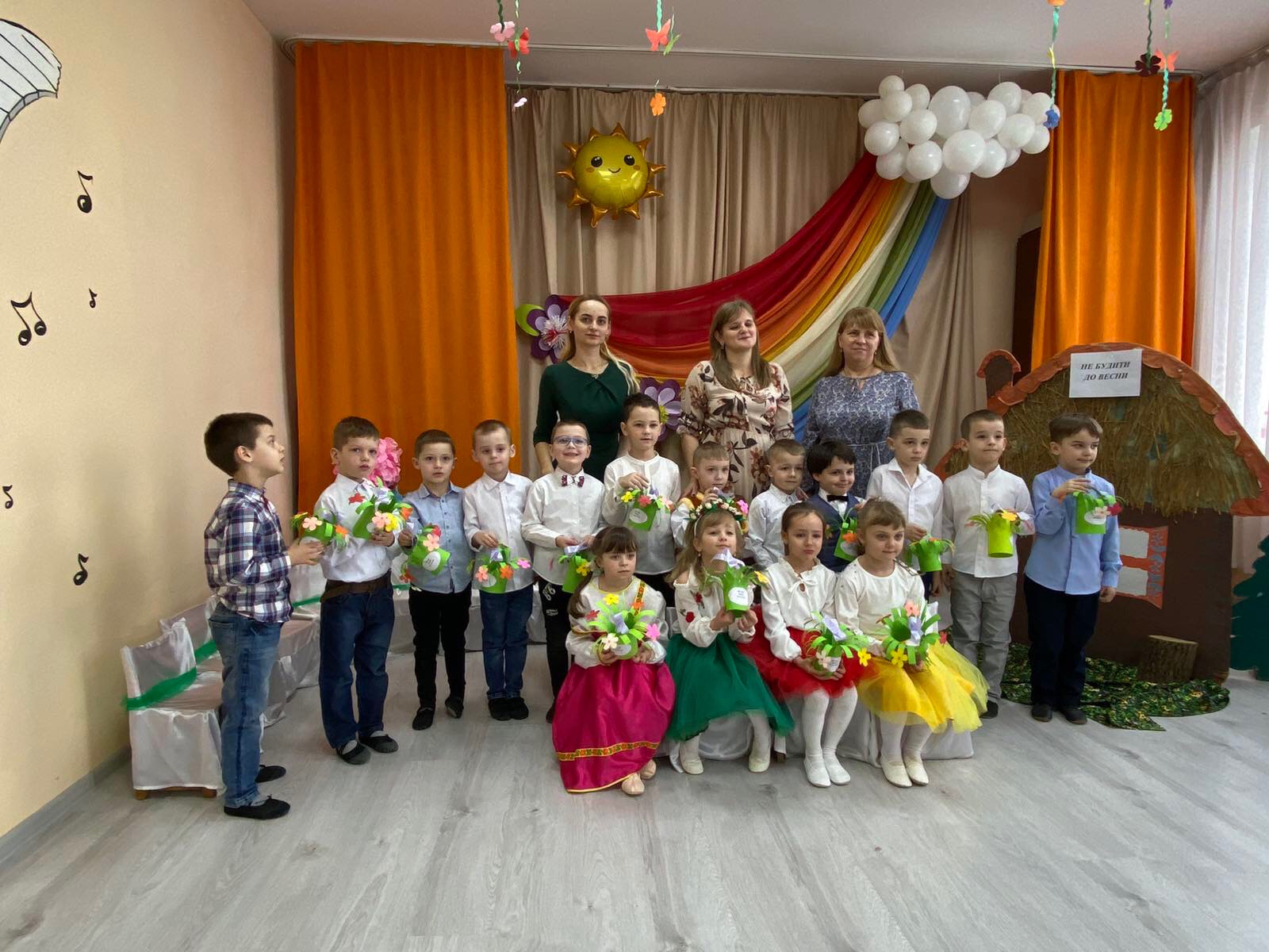 Фото без опису