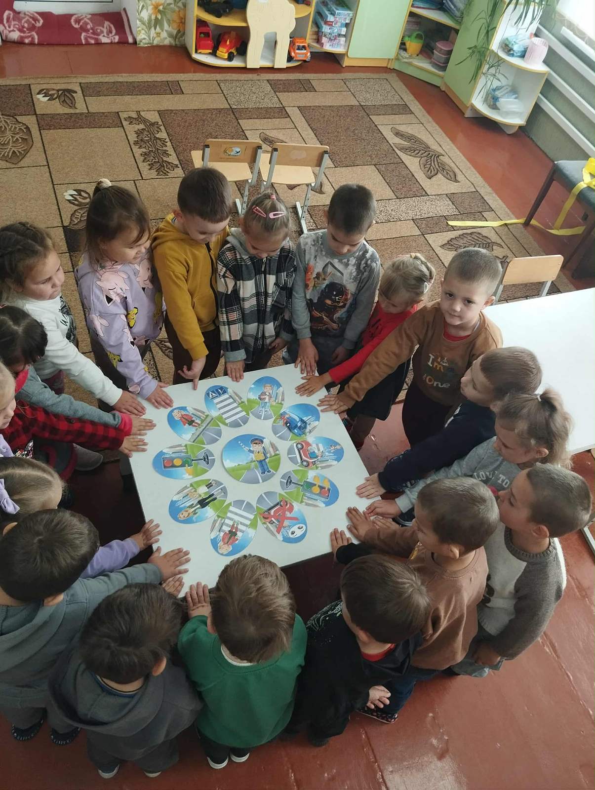 Фото без опису