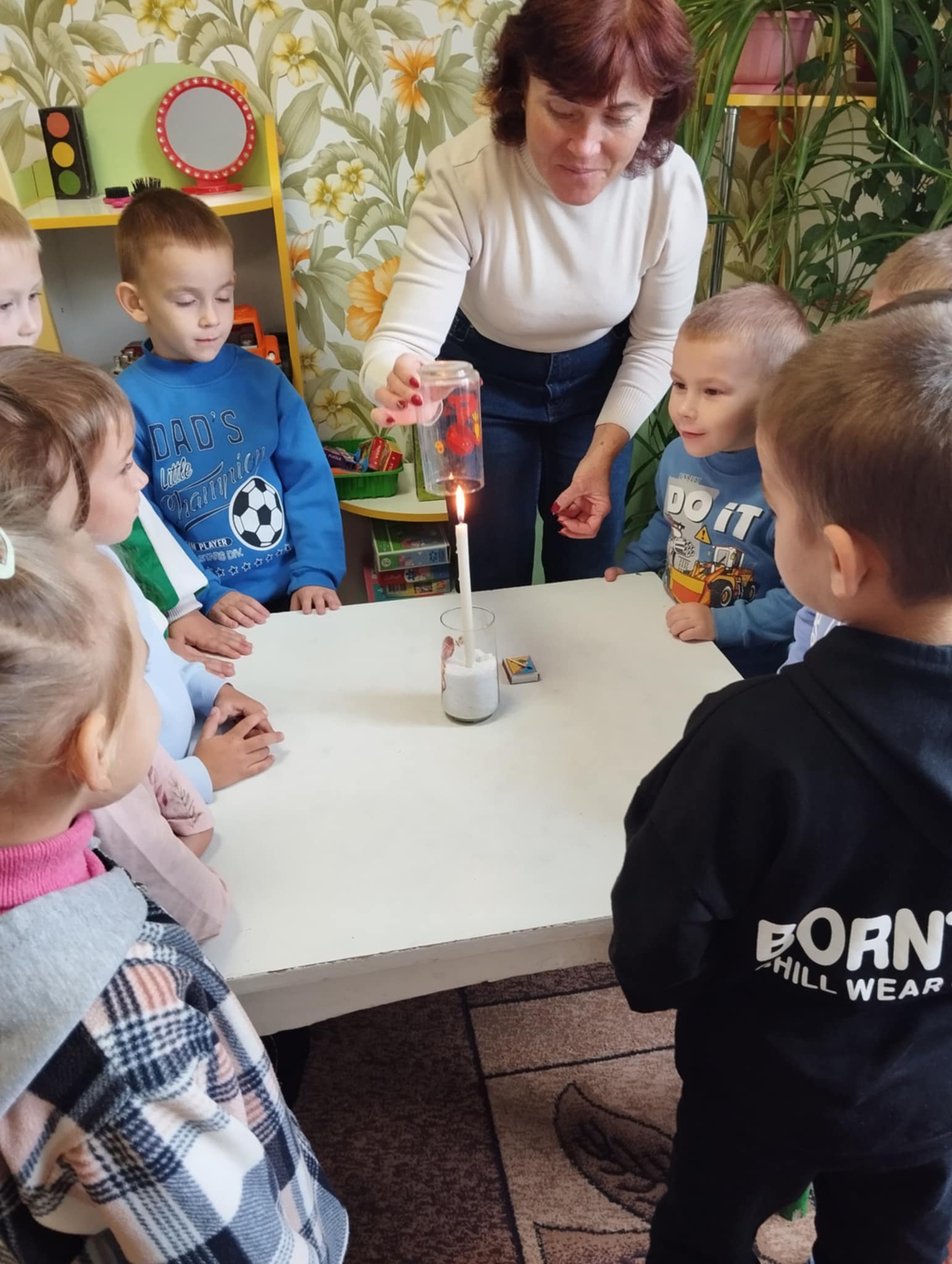 Фото без опису