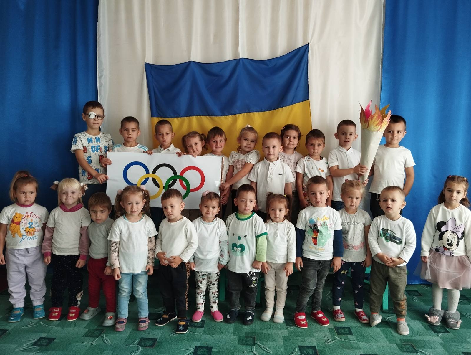 Фото без опису