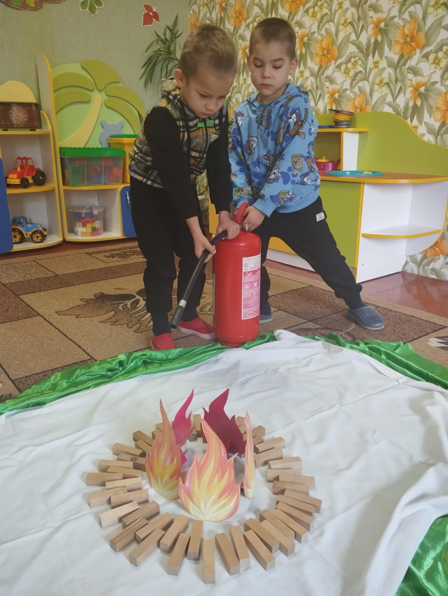 Фото без опису