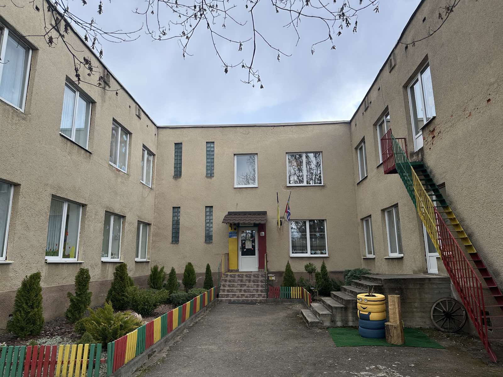 Фото без опису