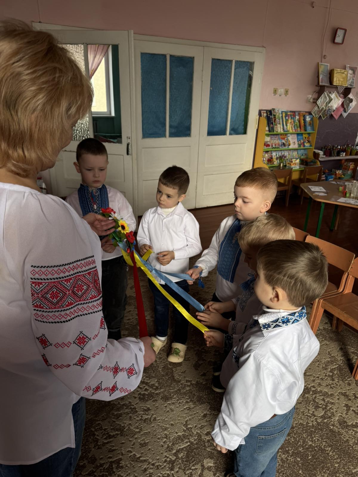 Фото без опису