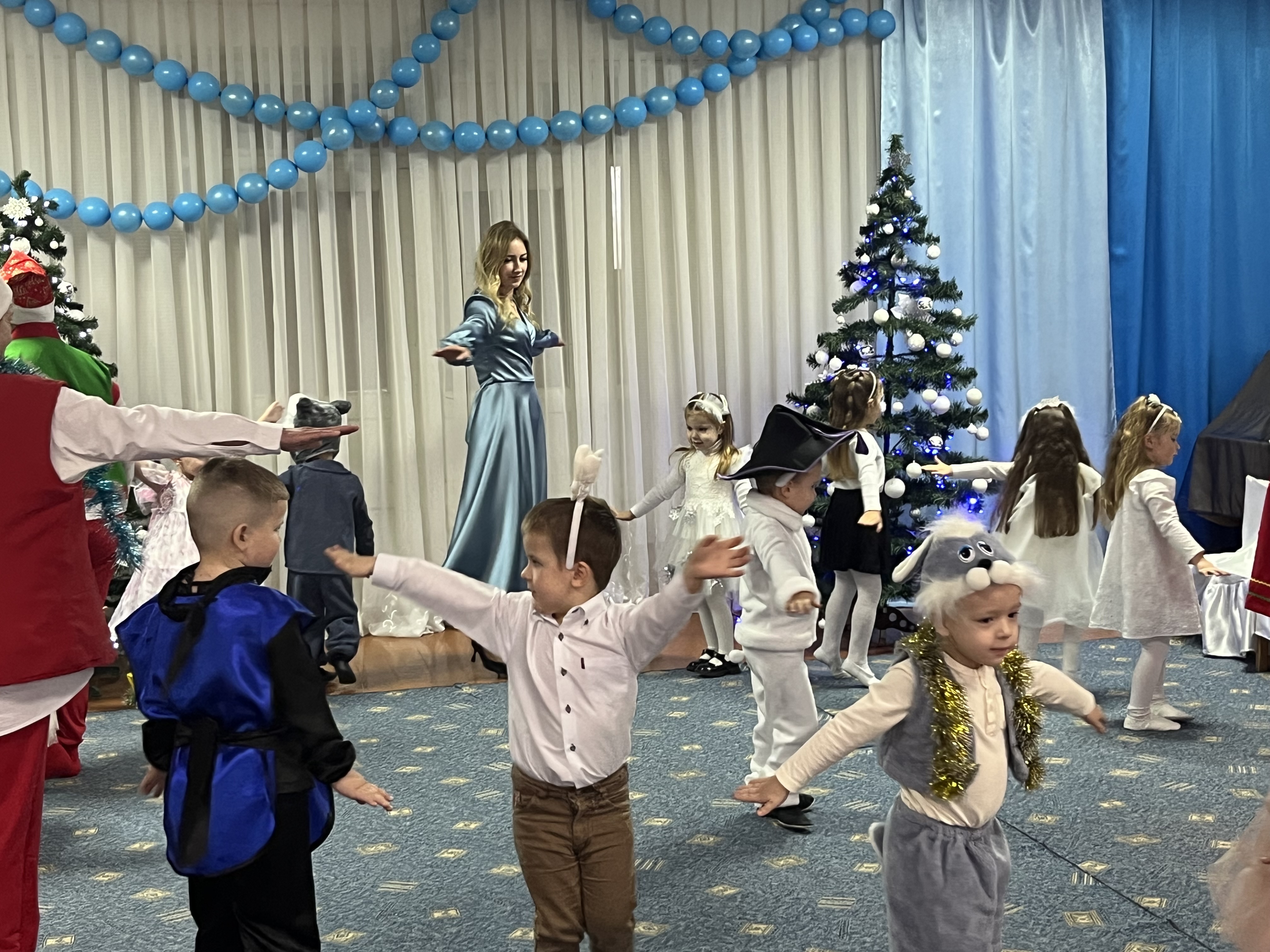 Фото без опису