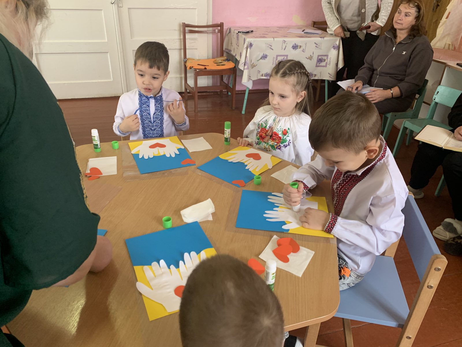 Фото без опису