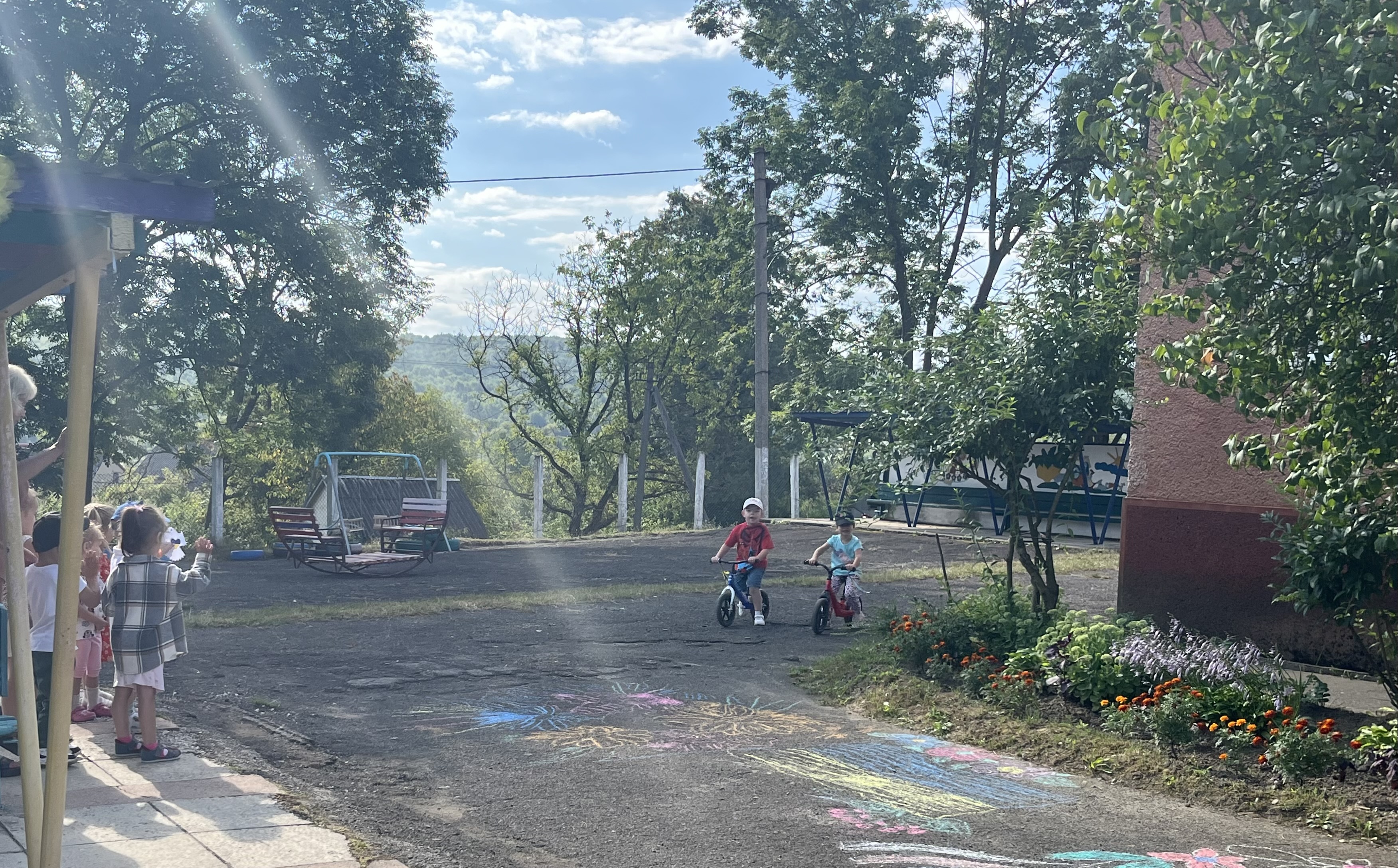 Фото без опису