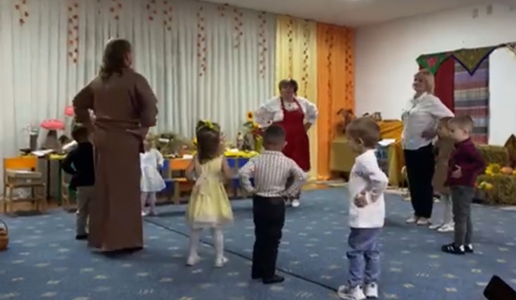 Фото без опису