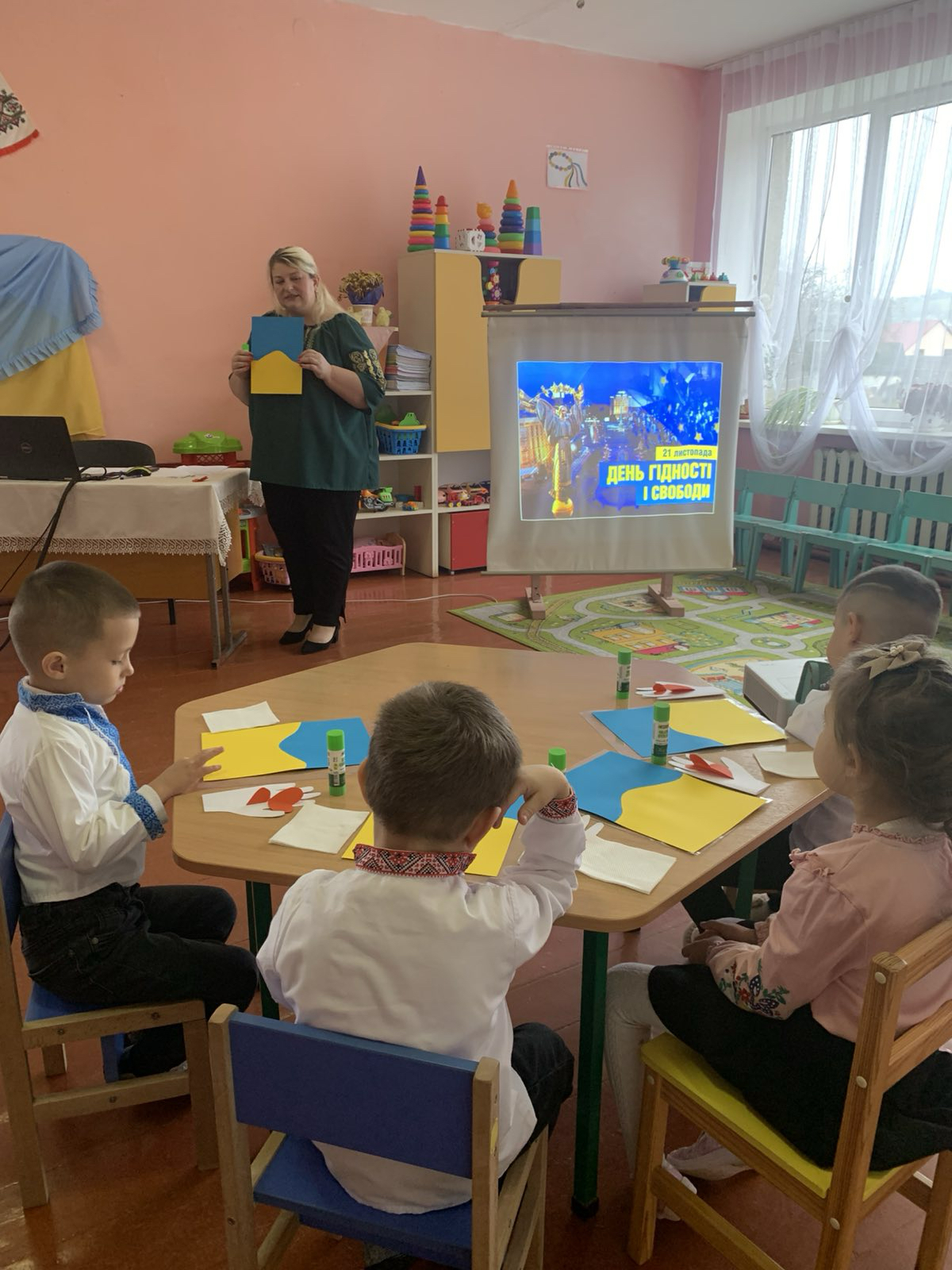 Фото без опису