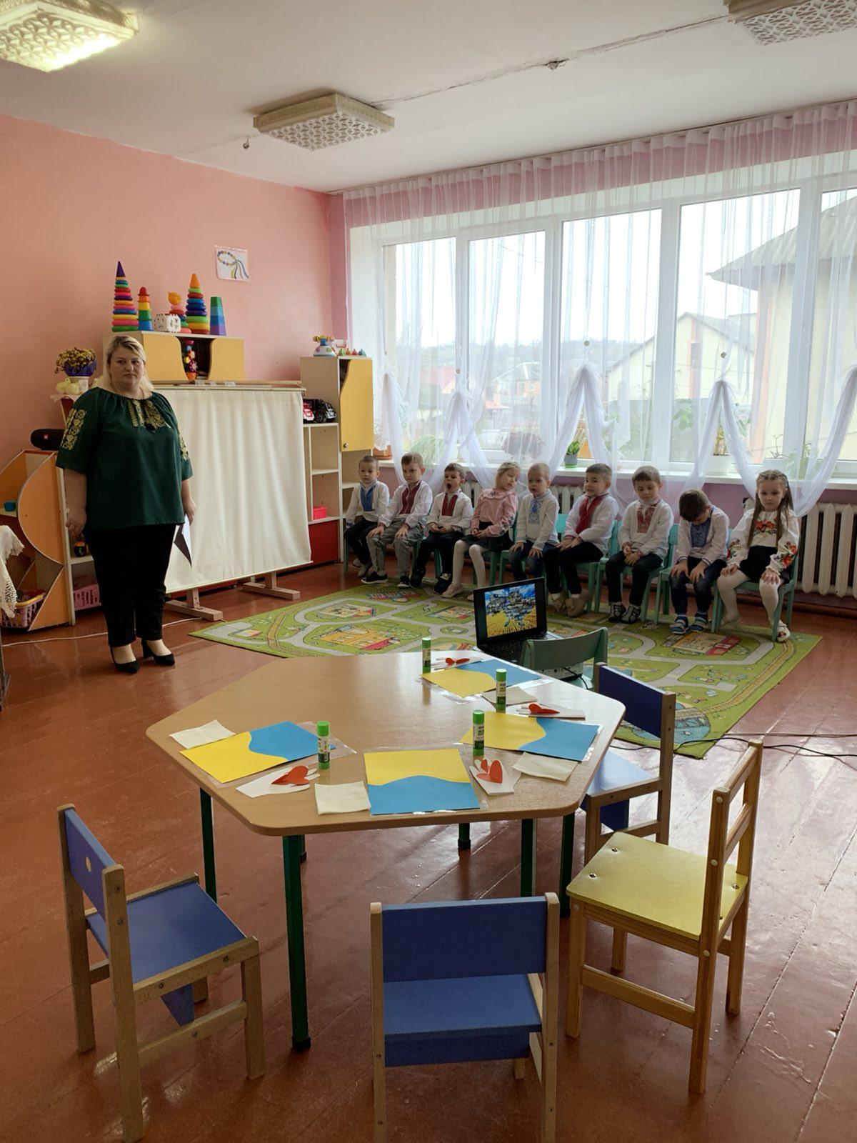 Фото без опису