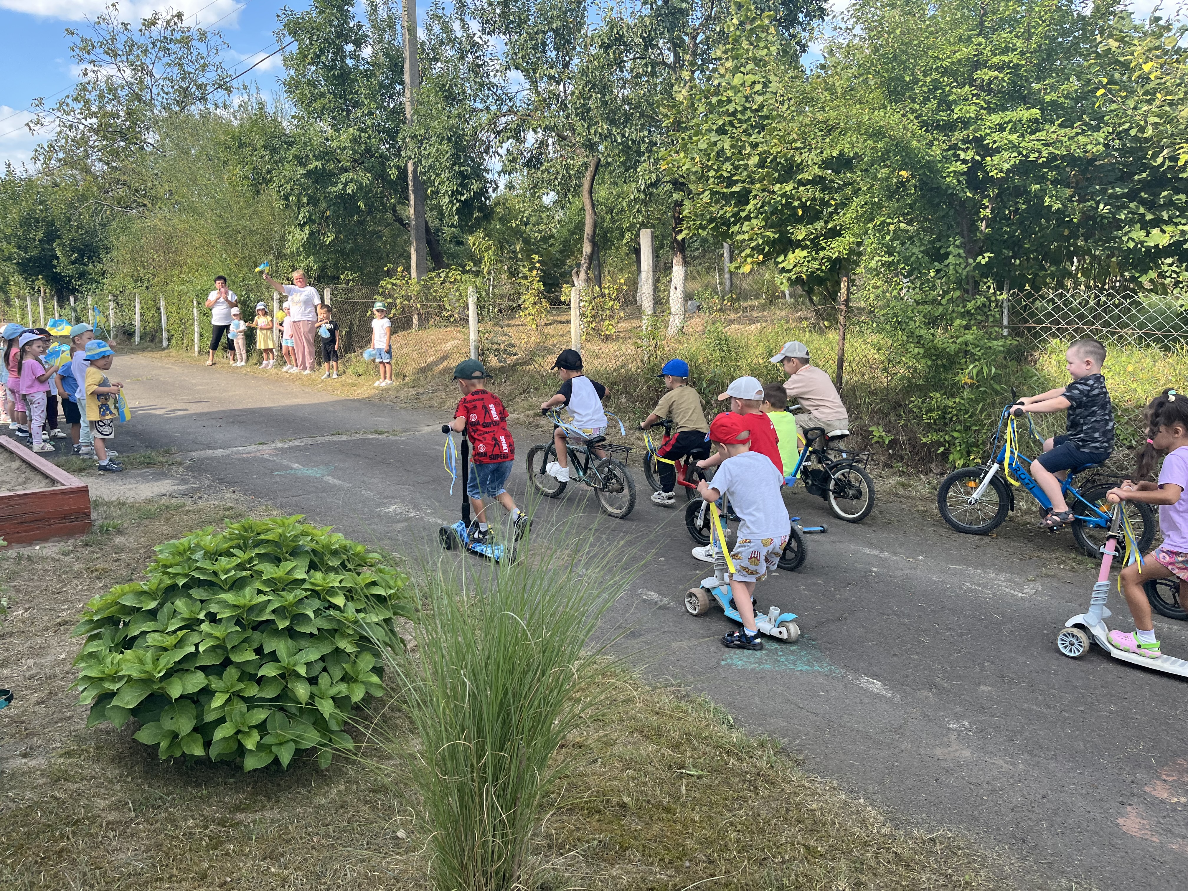 Фото без опису