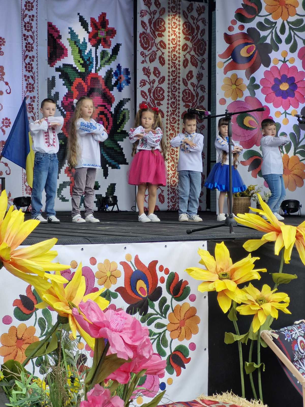 Фото без опису