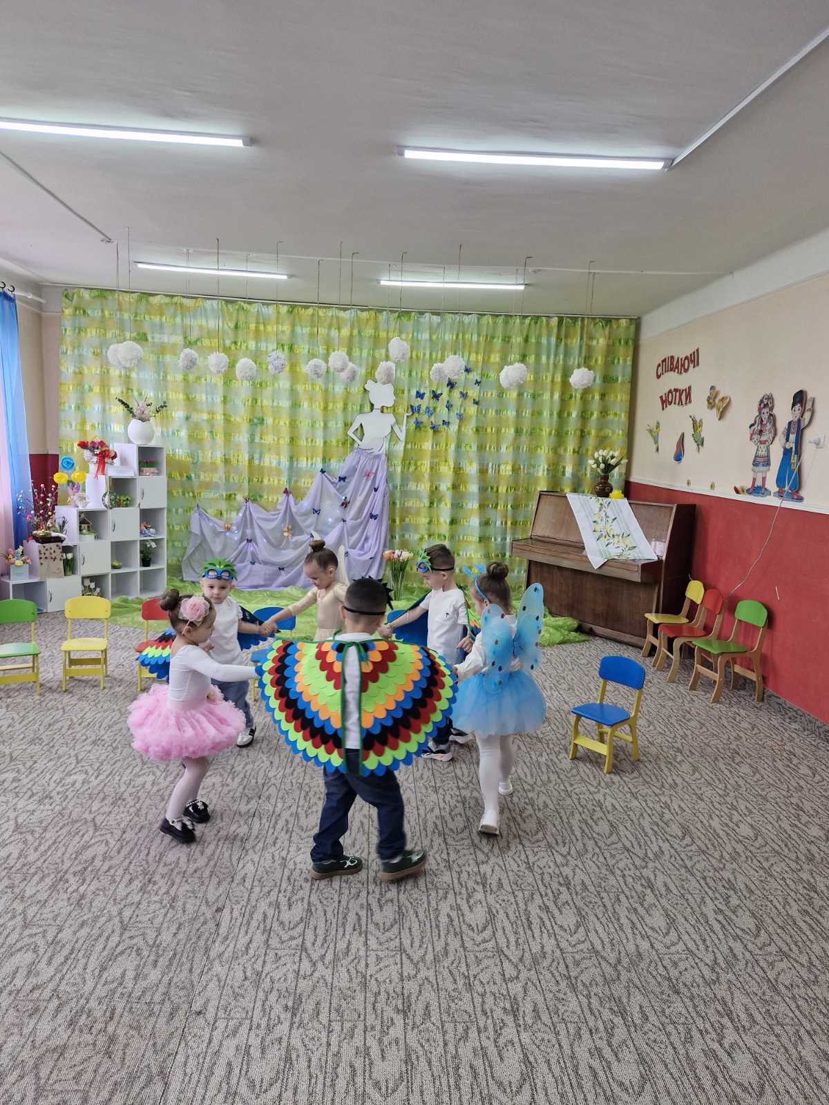 Фото без опису
