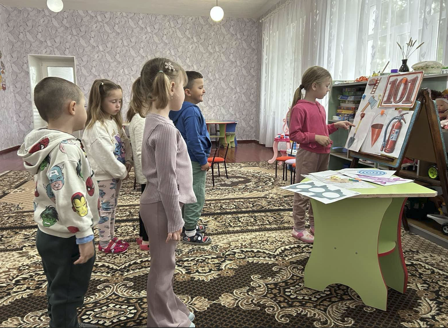 Фото без опису