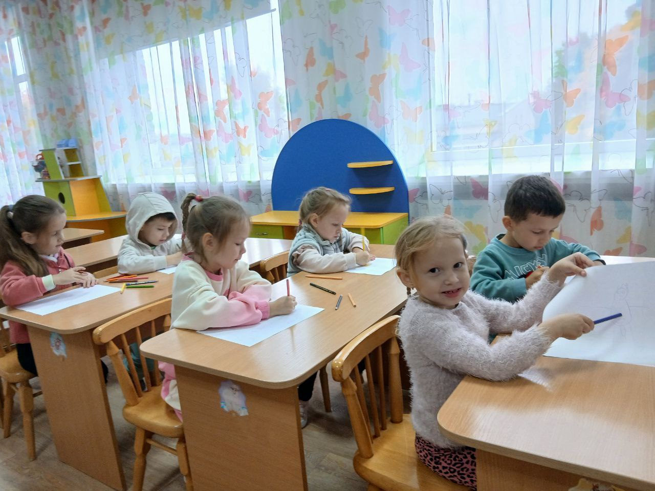 Фото без опису
