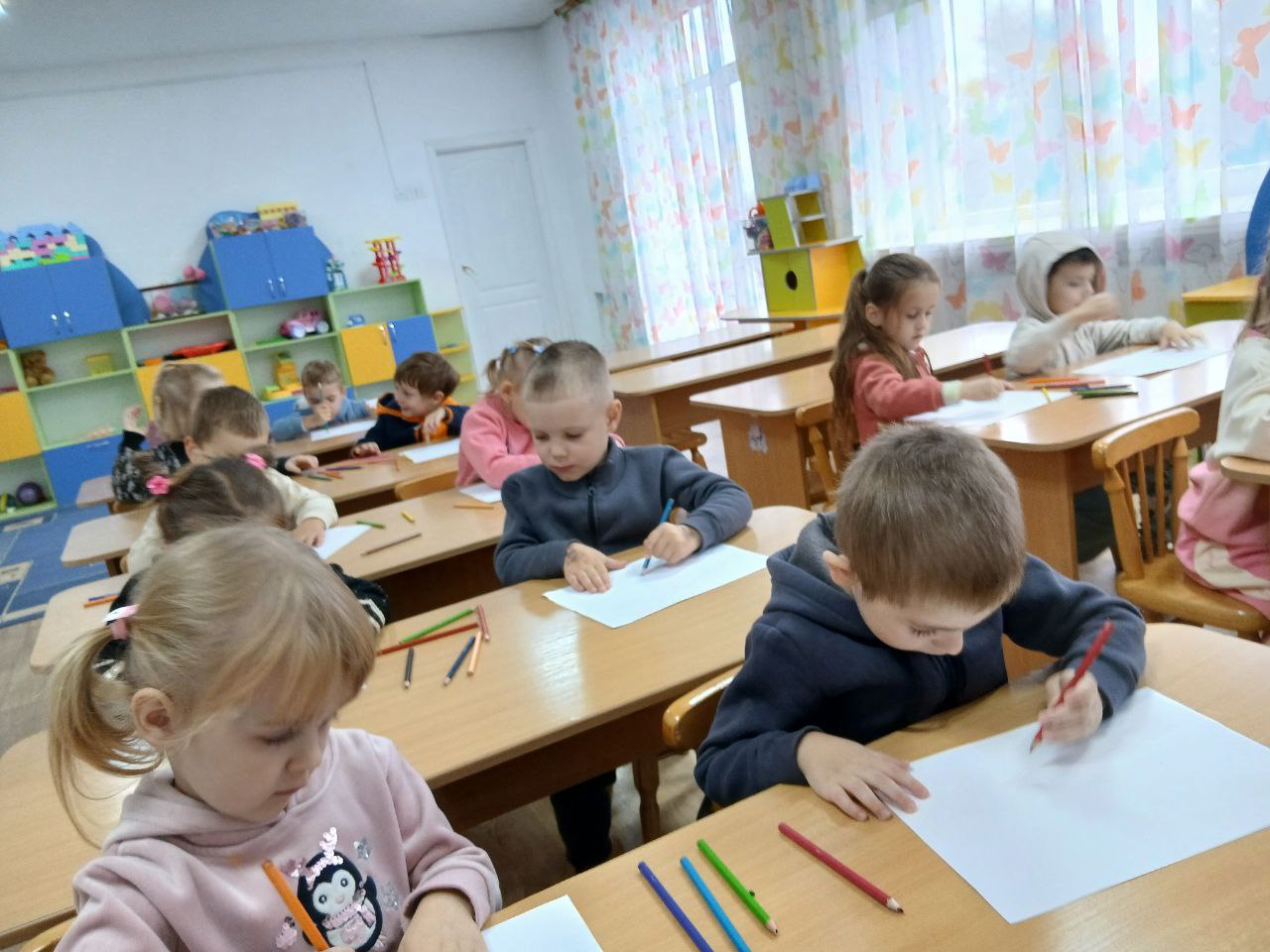 Фото без опису