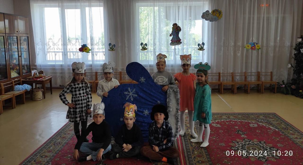 Фото без опису