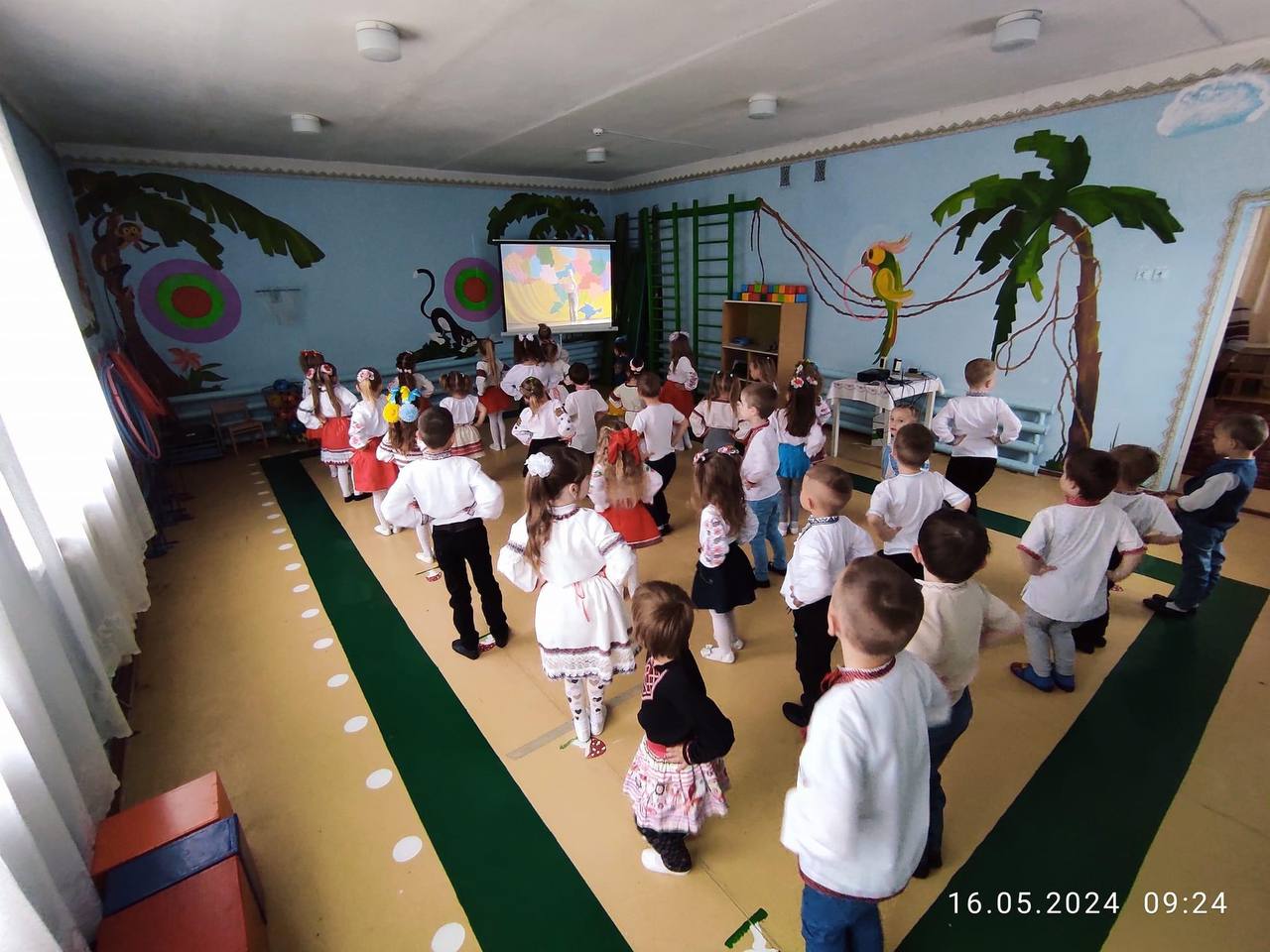 Фото без опису