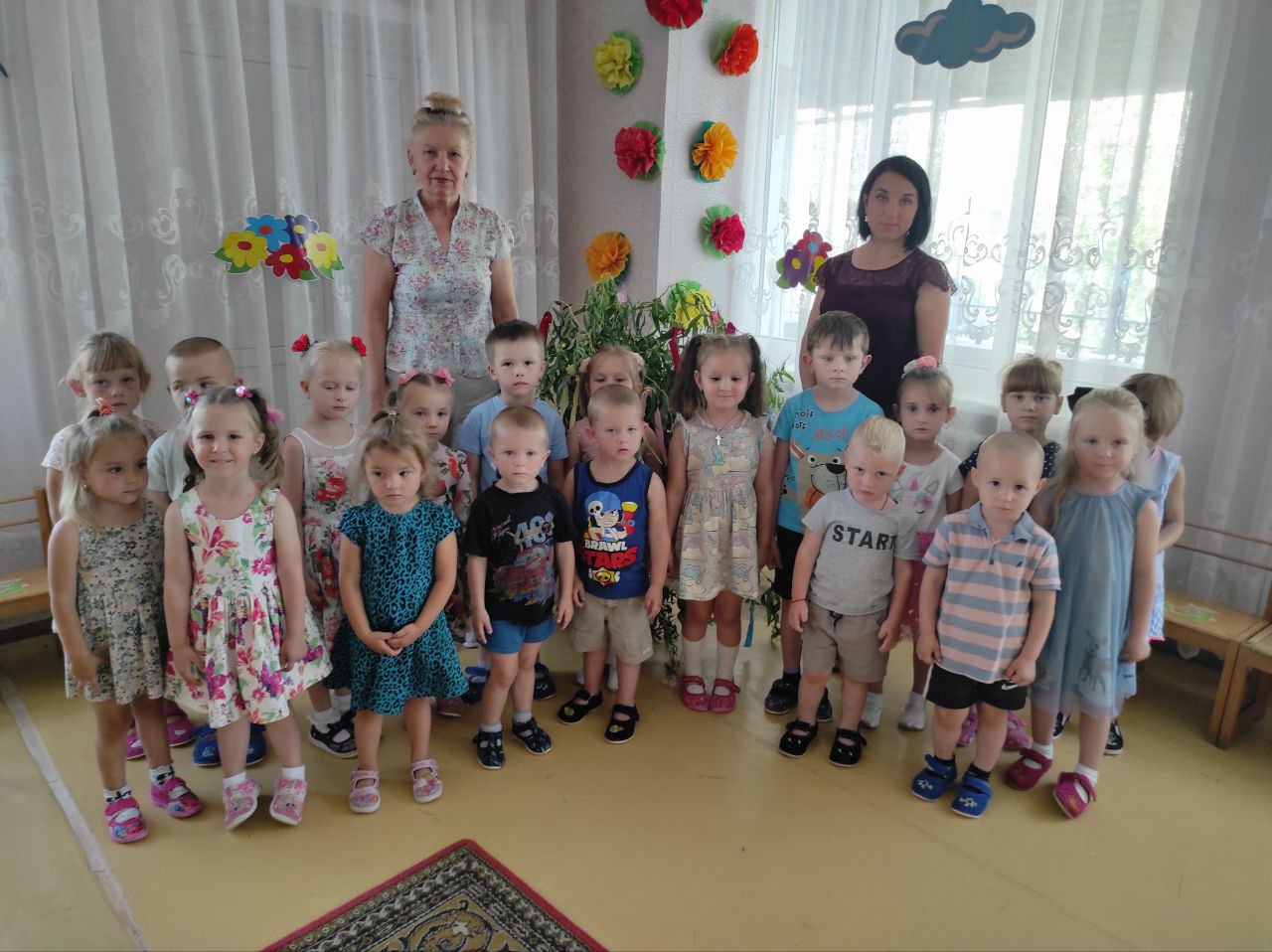 Фото без опису