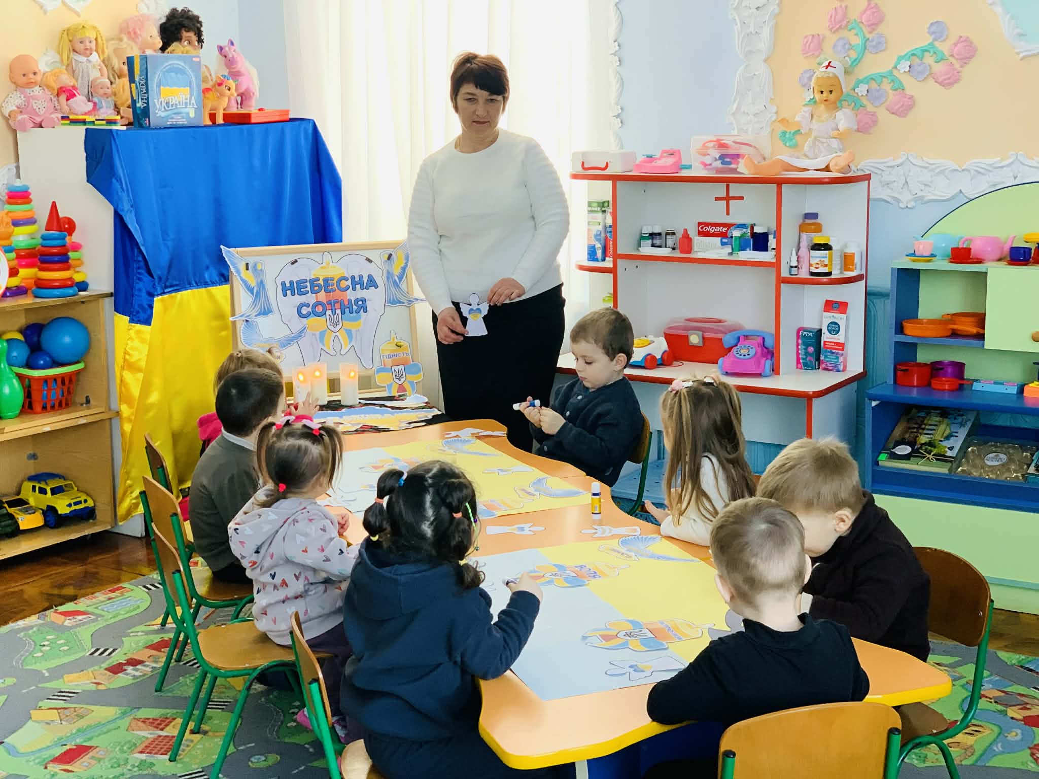 Фото без опису