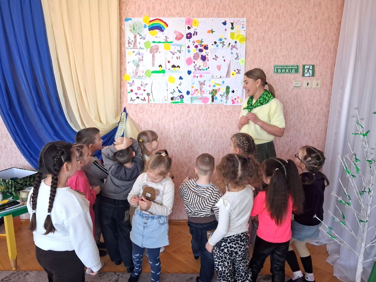 Фото без опису